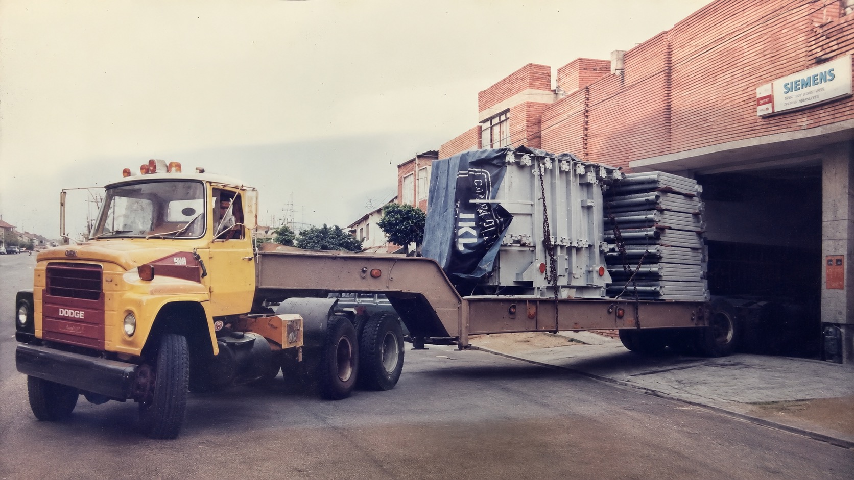 1989 — División de Transformadores Eléctricos